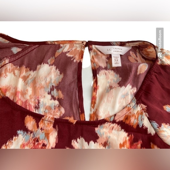 Plus size Lauren Conrad floral blouse mid sleeves puff sleeves 1 button neck - Picture 8 of 13